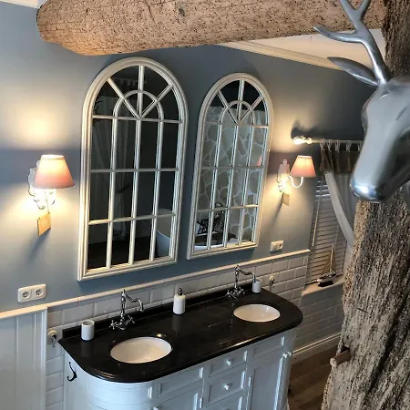 Bnb Onder De Blauwe Hemel Alojamento de Acomodação e Pequeno-almoço *