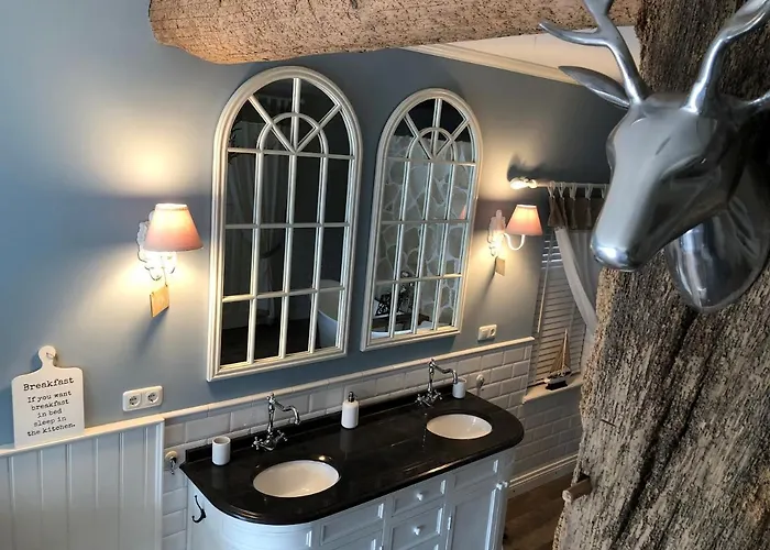 Bnb Onder De Blauwe Hemel Couette-café *