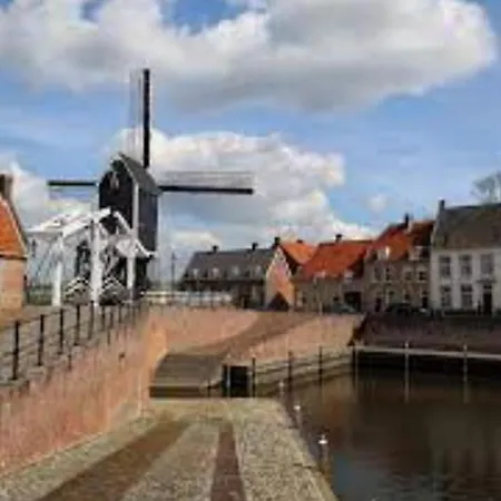 Bnb Onder De Blauwe Hemel Panzió